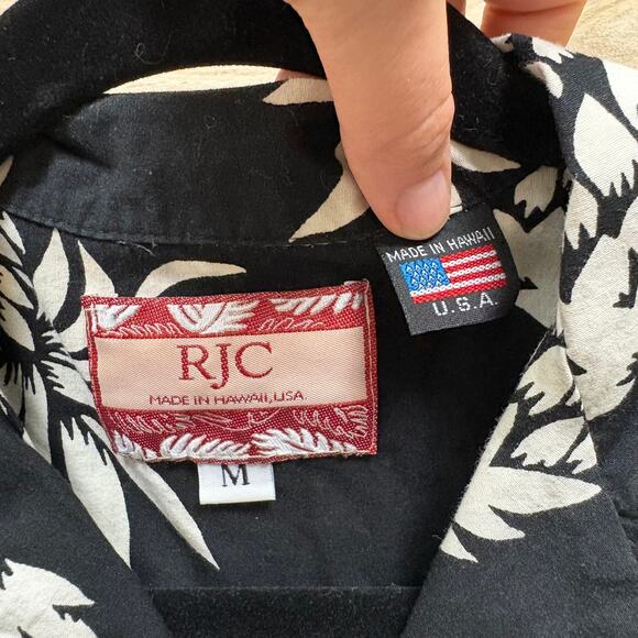RJC Made in Hawaii Short Sleeve Button Up Top Men’s M Color Black - Picture 4 of 5